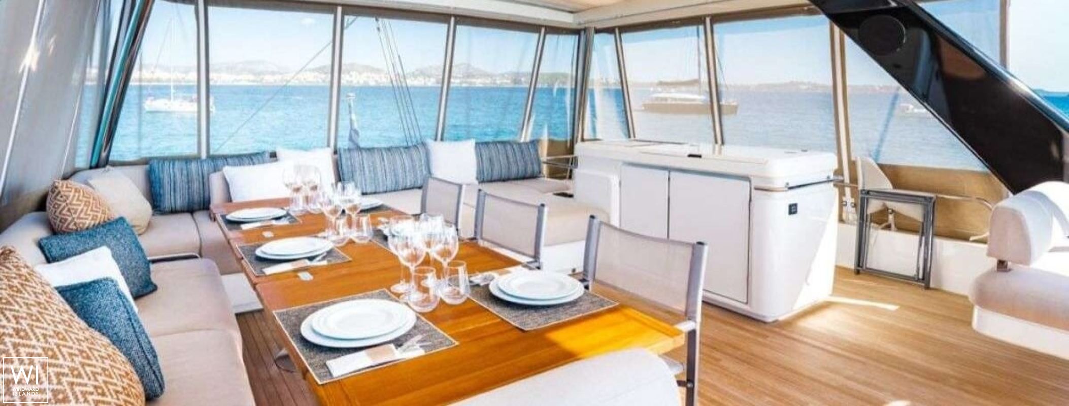 White Caps  Lagoon Catamaran Lagoon 65 Exterior 4