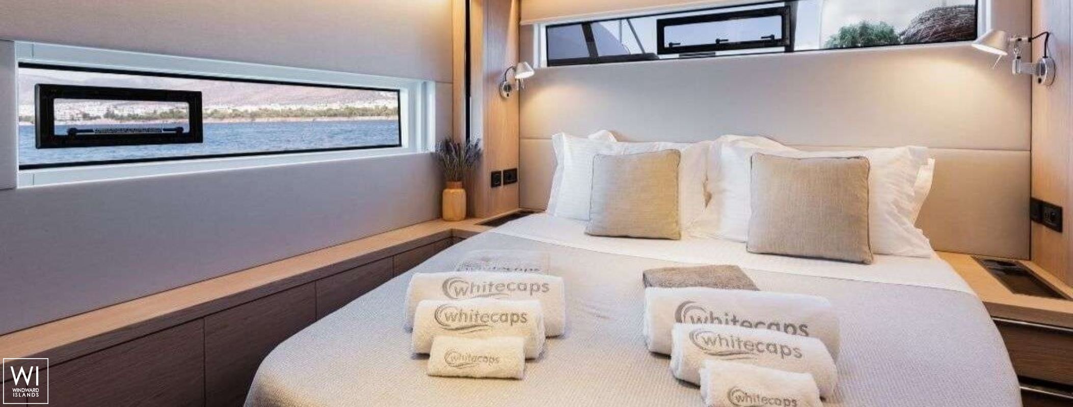 White Caps  Lagoon Catamaran Lagoon 65 Interior 15