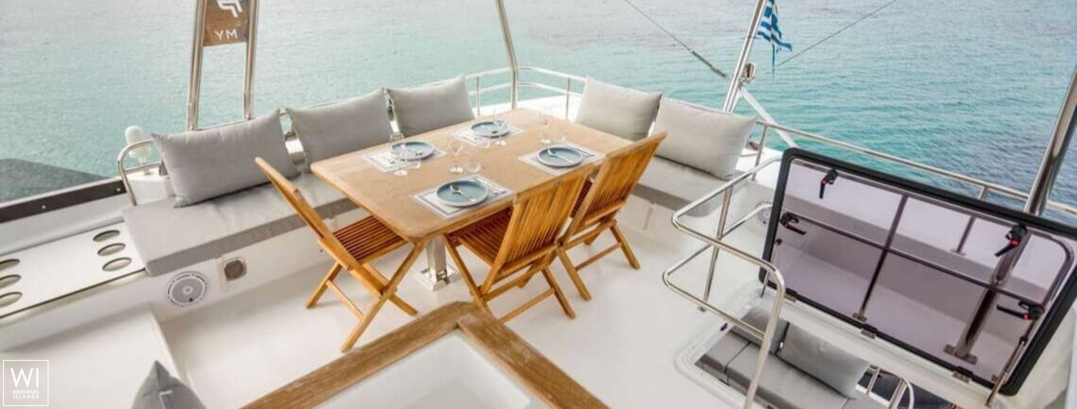 Endless Beauty  Fountaine Pajot MY 44 Exterior 4