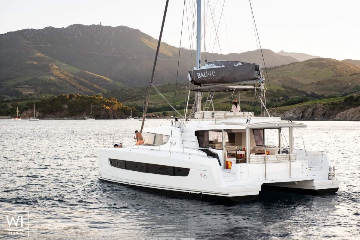 MAGNIFICENT  Catana Catamaran Bali 4.8 Exterior 4