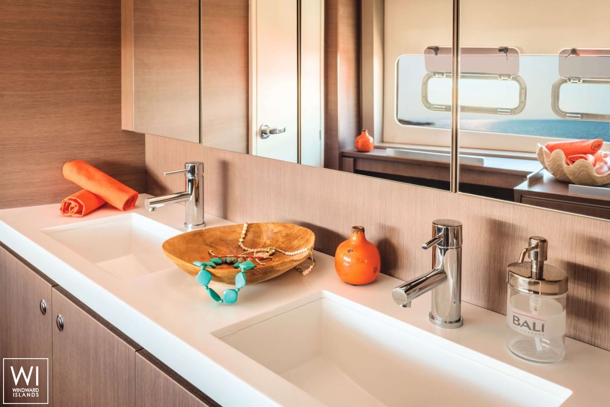 MAGNIFICENT  Catana Catamaran Bali 4.8 Interior 11