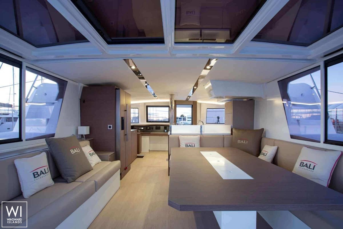 KOS 48.1  Catana Catamaran Bali 4.8 Interior 8