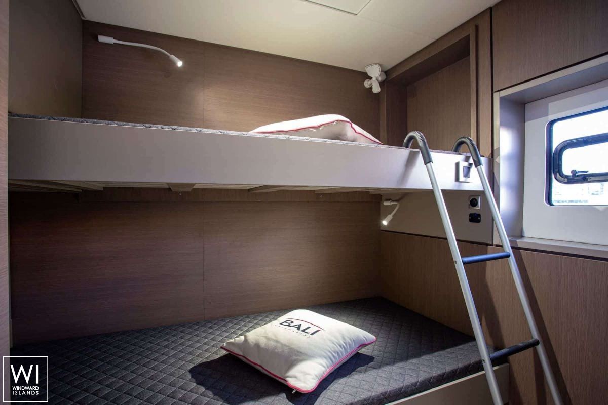 KOS 48.1  Catana Catamaran Bali 4.8 Interior 7