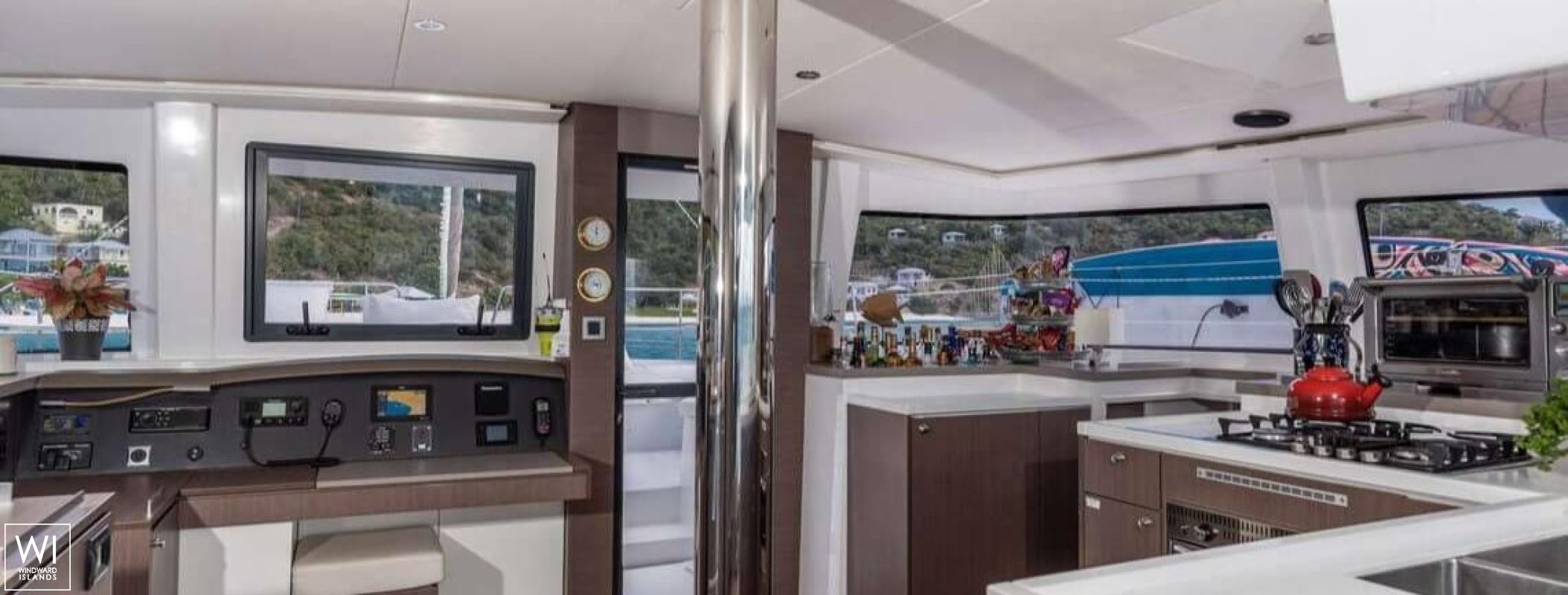 Belle Vie  Catana Catamaran Bali 4.8 Interior 9