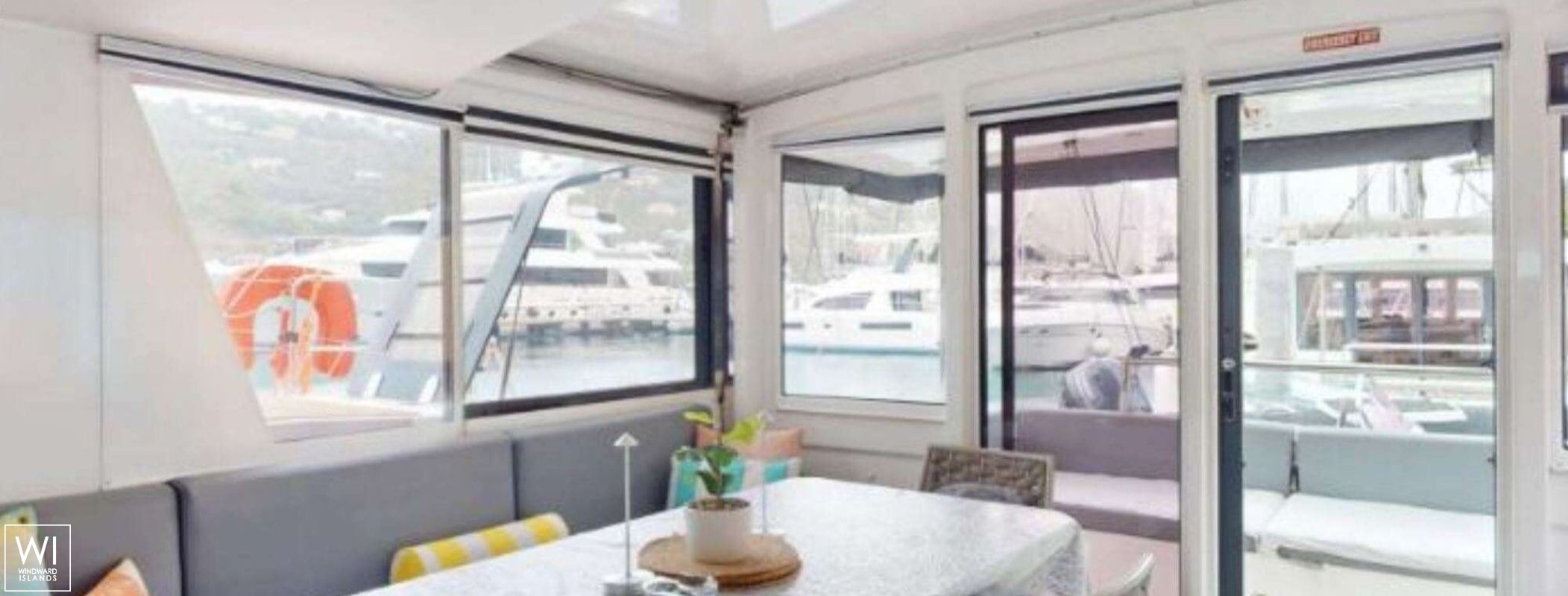 Bali 4.8 Catana Catamaran Interior 1
