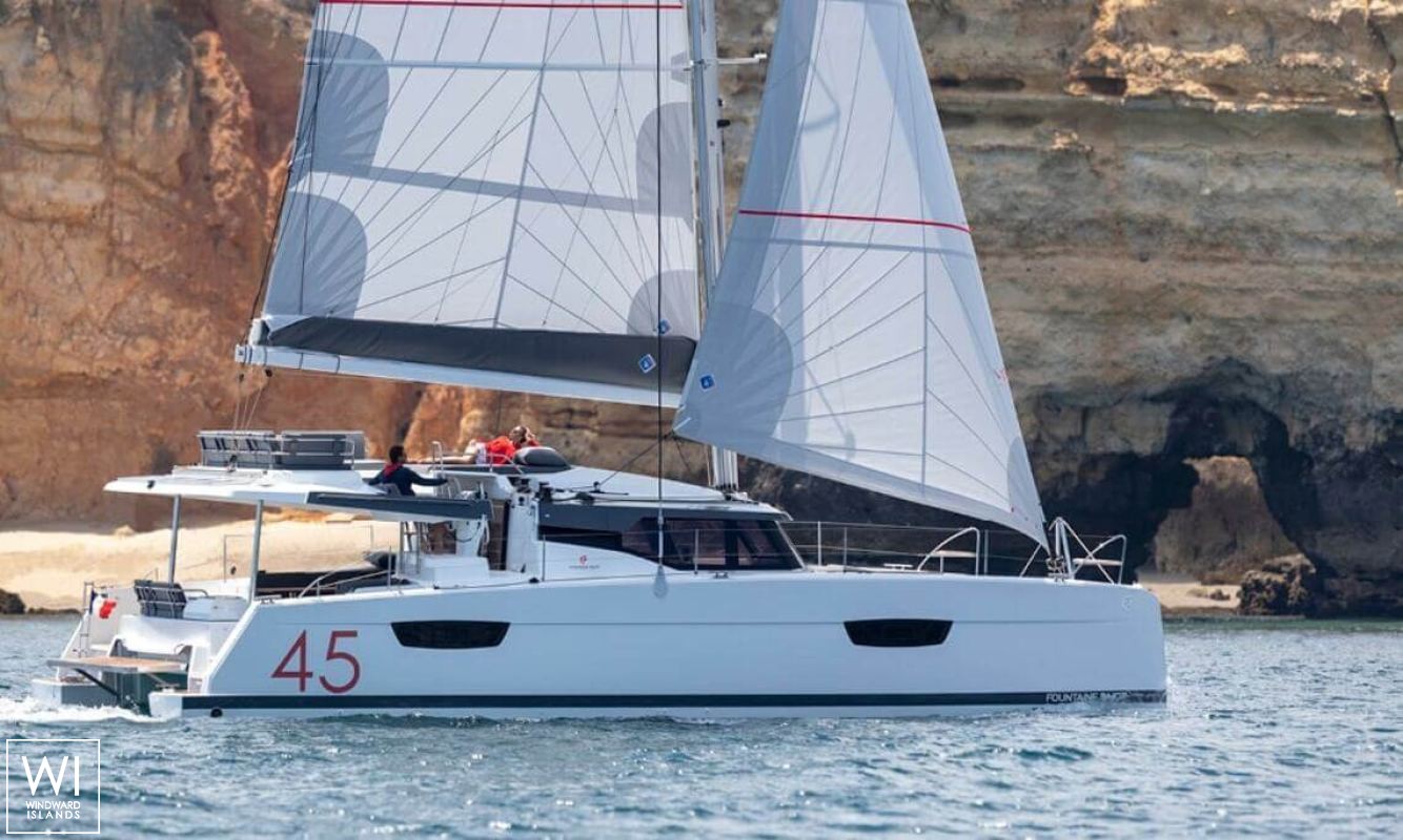 Elba 45 Fountaine Pajot Exterior 2