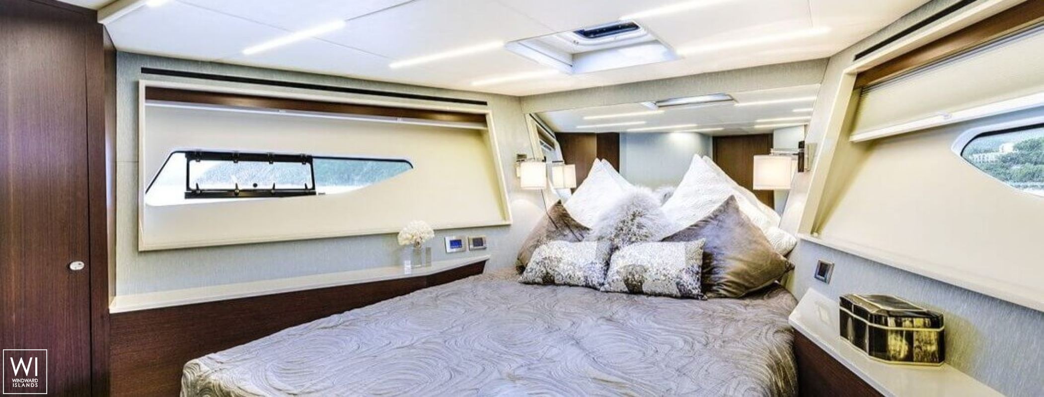 SPUTNIK  Numarine Yachts Fly 62 Interior 9