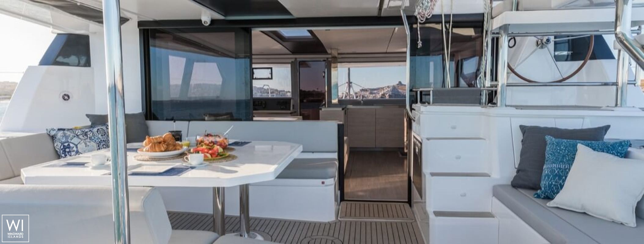 Leopard  50 Robertson & Caines Exterior 8