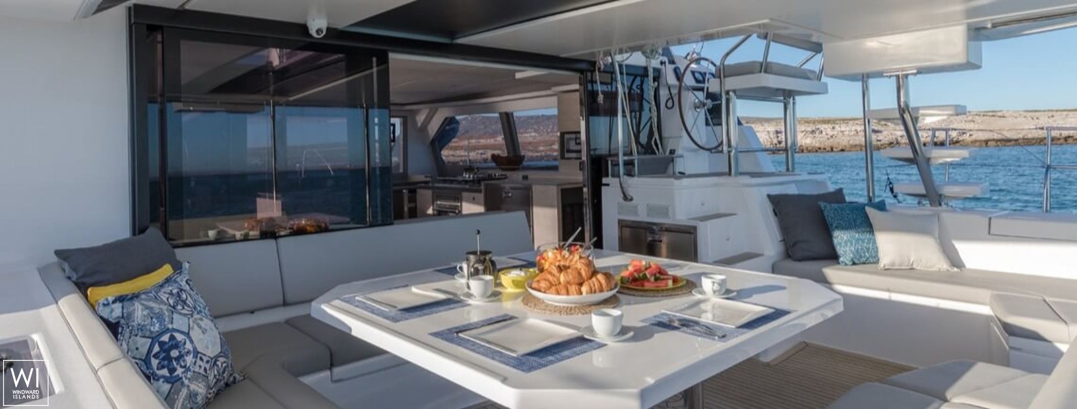 Leopard  50 Robertson & Caines Exterior 11