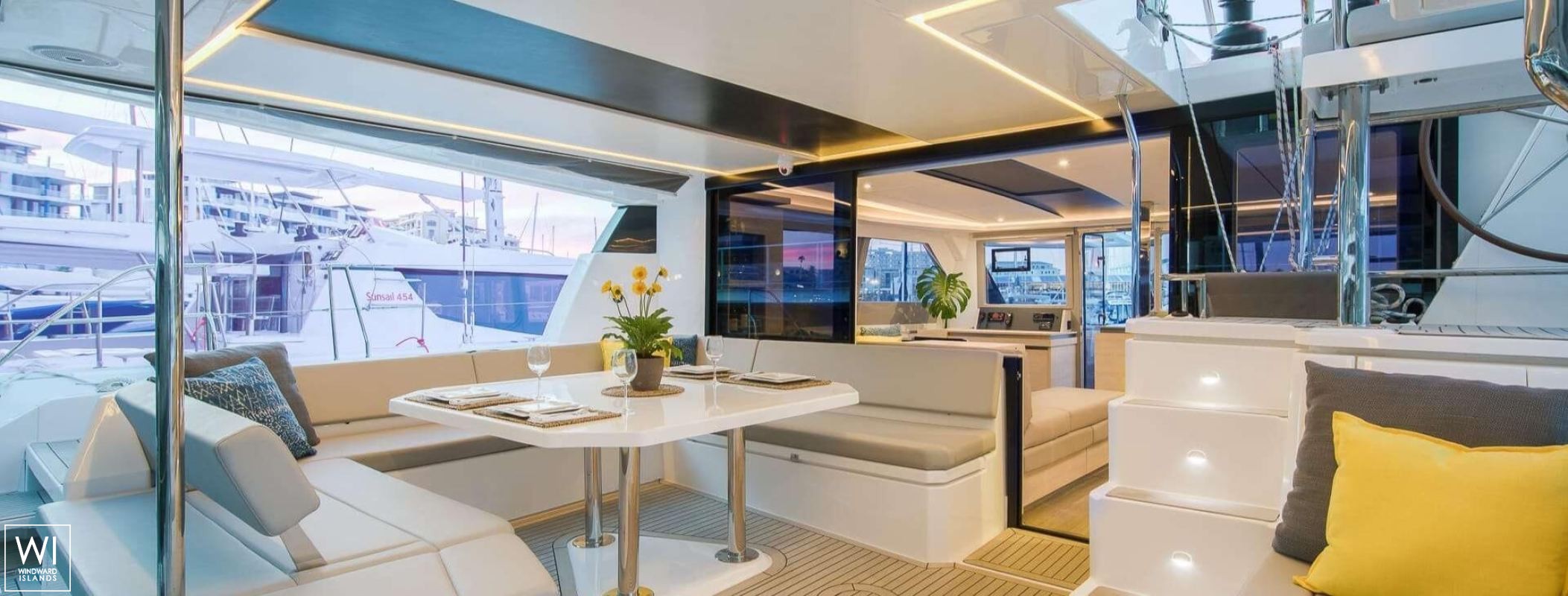 Boatox  Robertson & Caines Leopard  50 Exterior 3