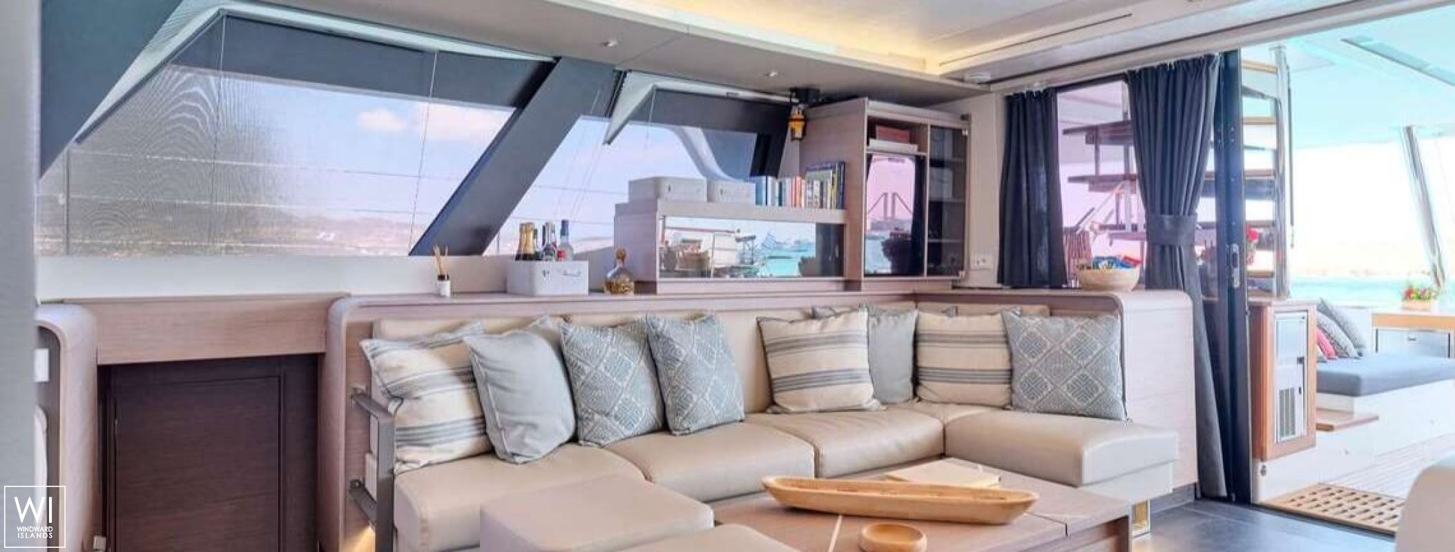 Alma  Fountaine Pajot Samana 59 Interior 13