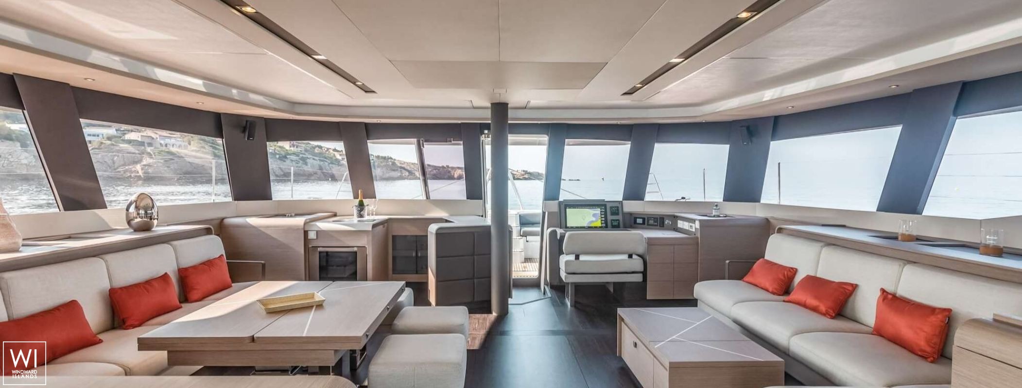 KRAZY KAT  Fountaine Pajot Samana 59 Interior 16