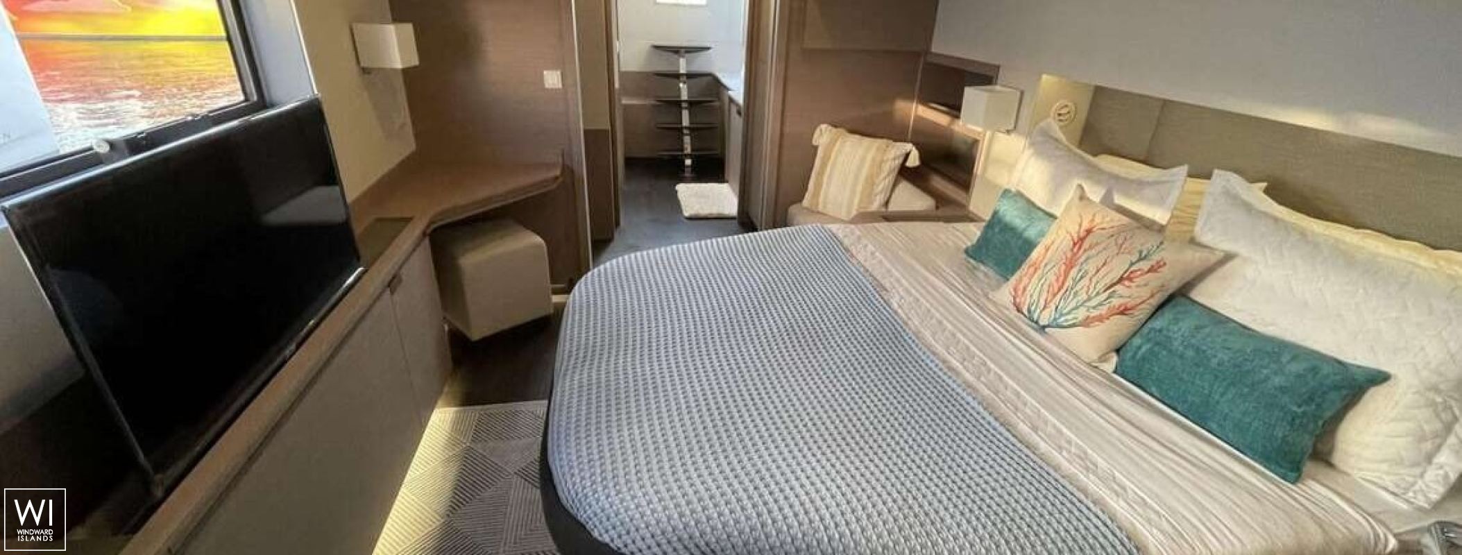 KRAZY KAT  Fountaine Pajot Samana 59 Interior 19