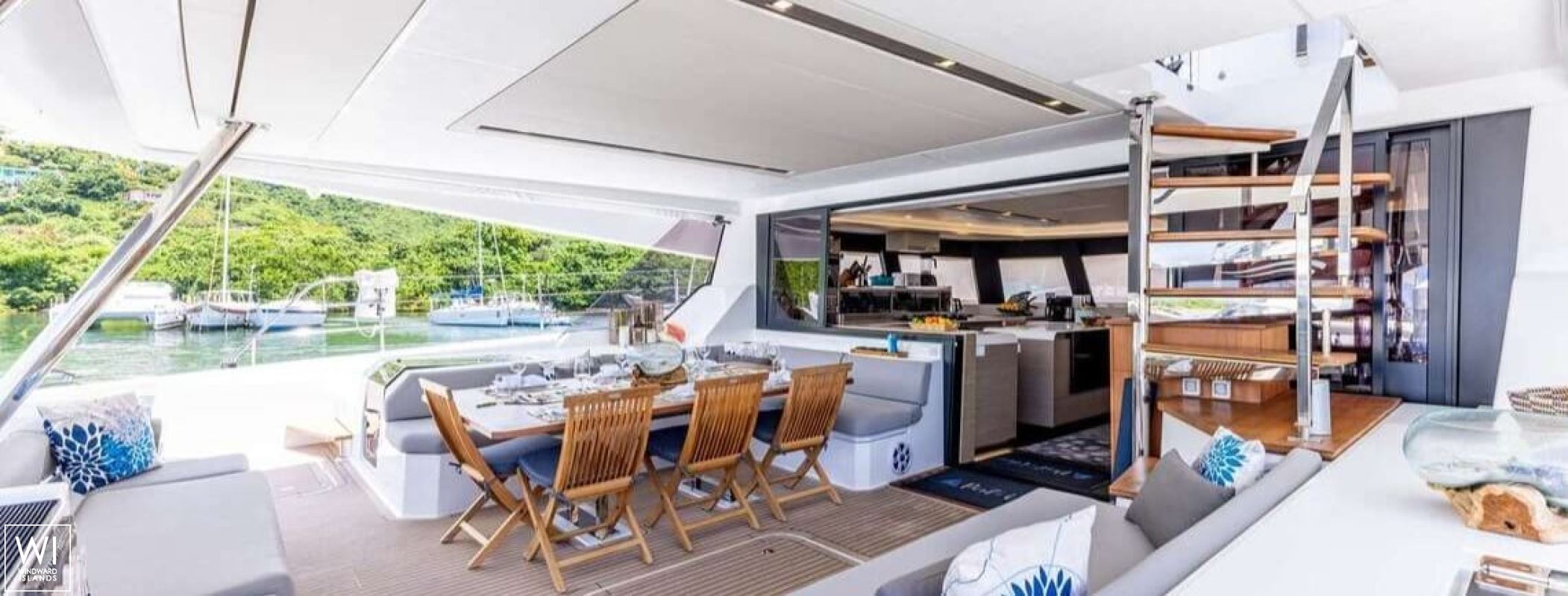 PORT TO VINO  Fountaine Pajot Samana 59 Exterior 3