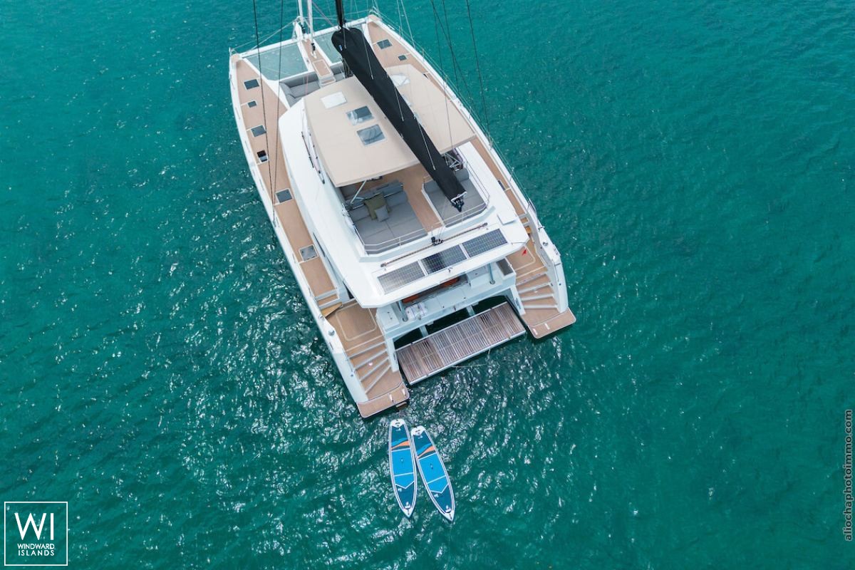 OKINAWA  Fountaine Pajot Samana 59 Exterior 1