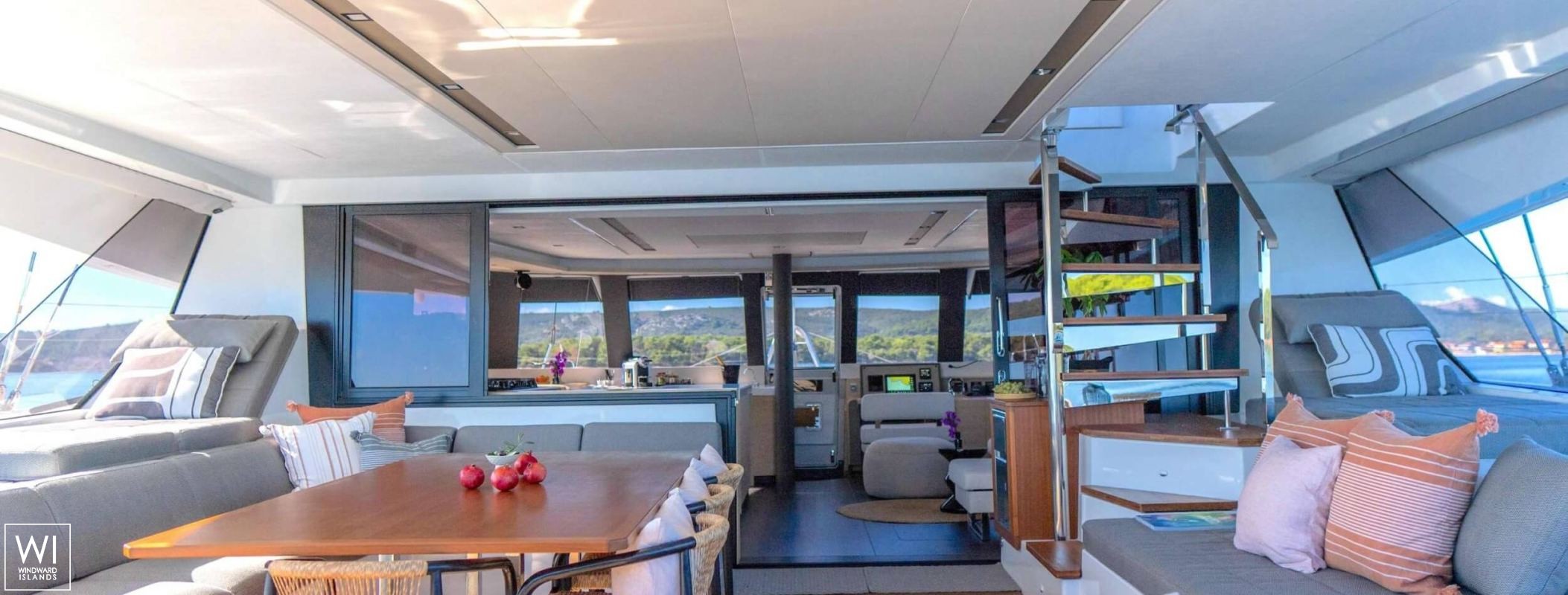 Solomar  Fountaine Pajot Samana 59 Exterior 3