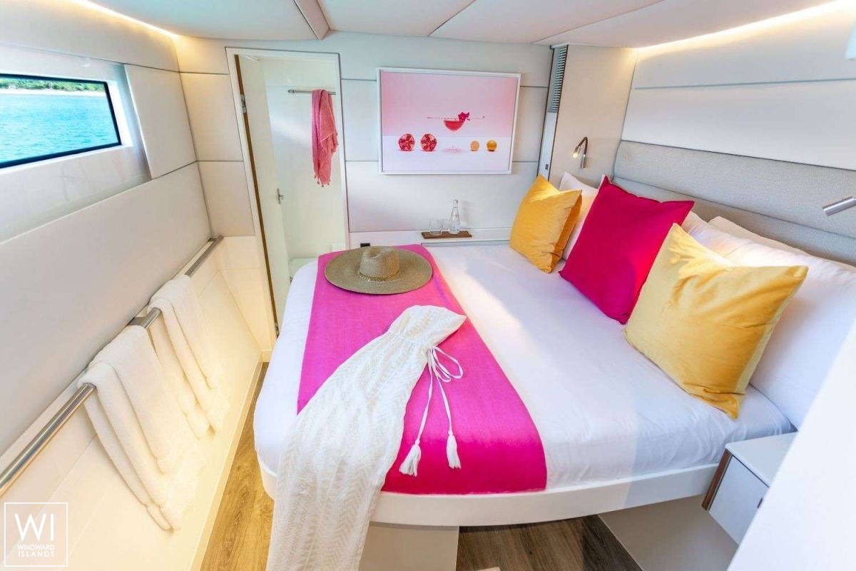 Voyage 590  Voyage Catamaran Voyage 590 Interior 1