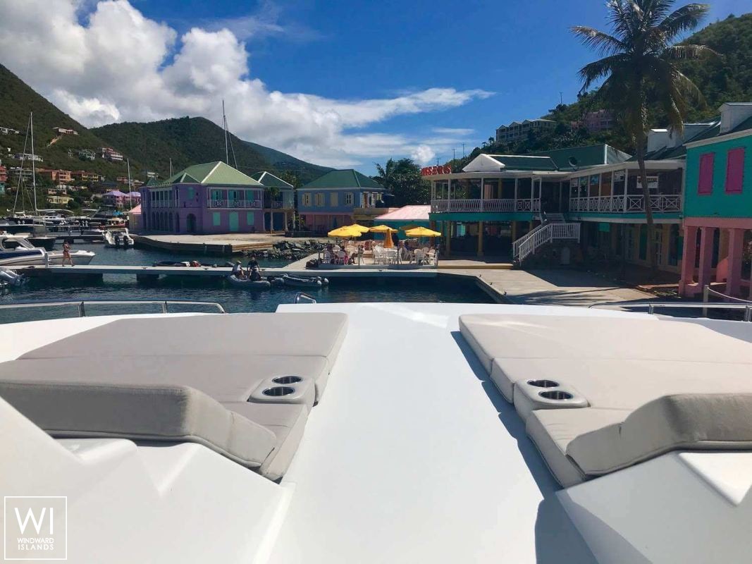 Voyage 650  Voyage Catamaran Voyage 650 Powercat Exterior 1