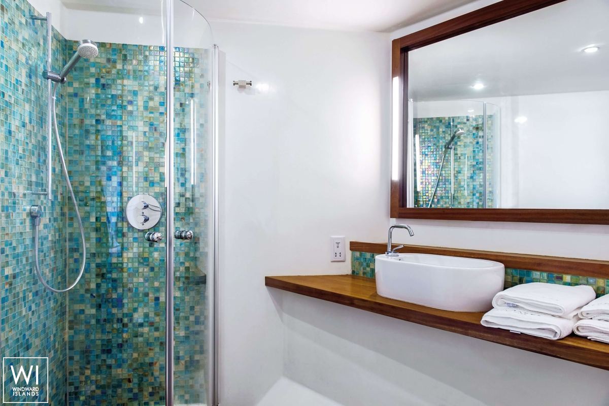 SCUBA SPA   Motoryacht 50M Interior 9