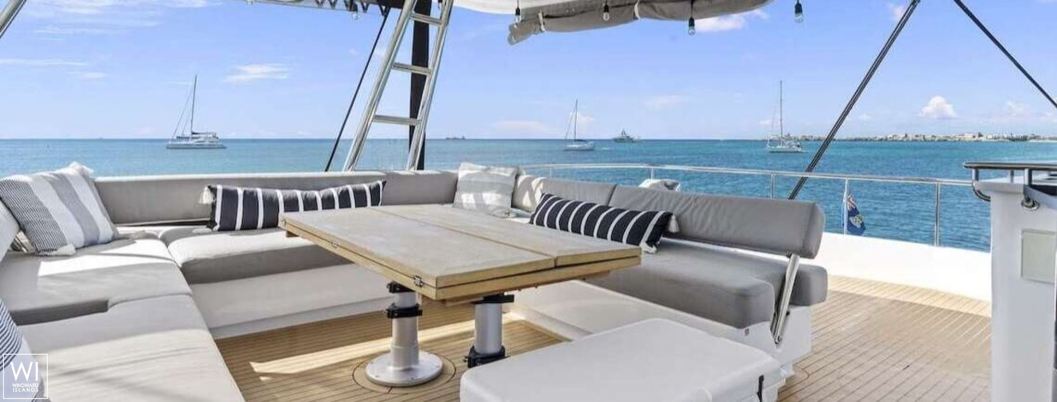 SOMETHING WONDERFUL  Robertson & Caines Leopard  5800 Exterior 1