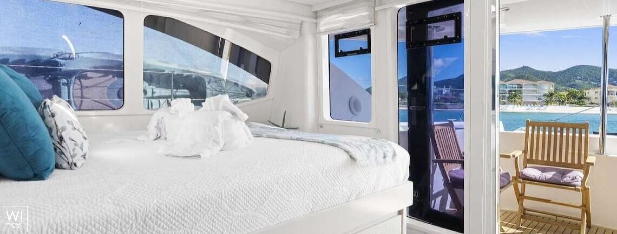 SOMETHING WONDERFUL  Robertson & Caines Leopard  5800 Exterior 1