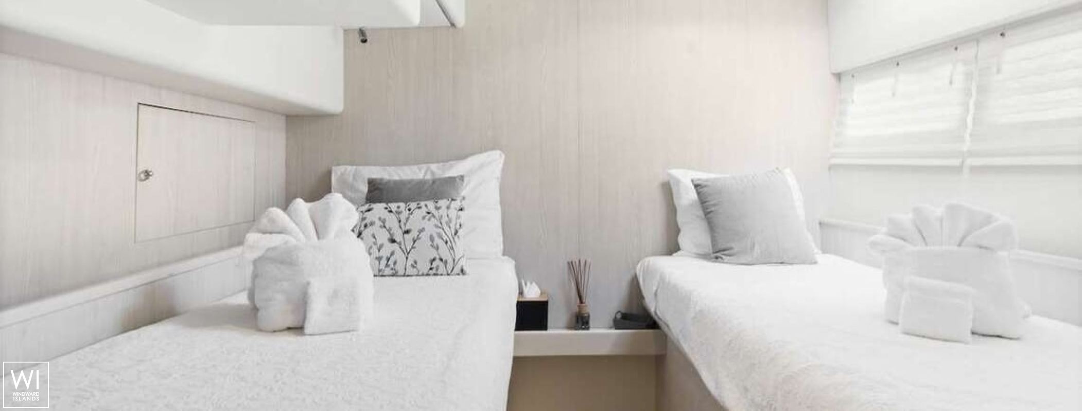 SOMETHING WONDERFUL  Robertson & Caines Leopard  5800 Interior 1