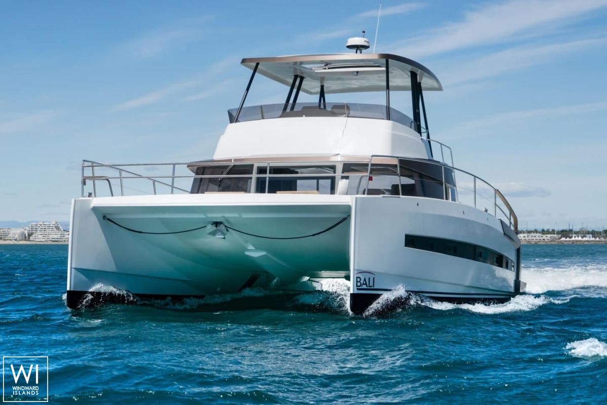 Bali 4.3 MY Catana Catamaran Exterior 2