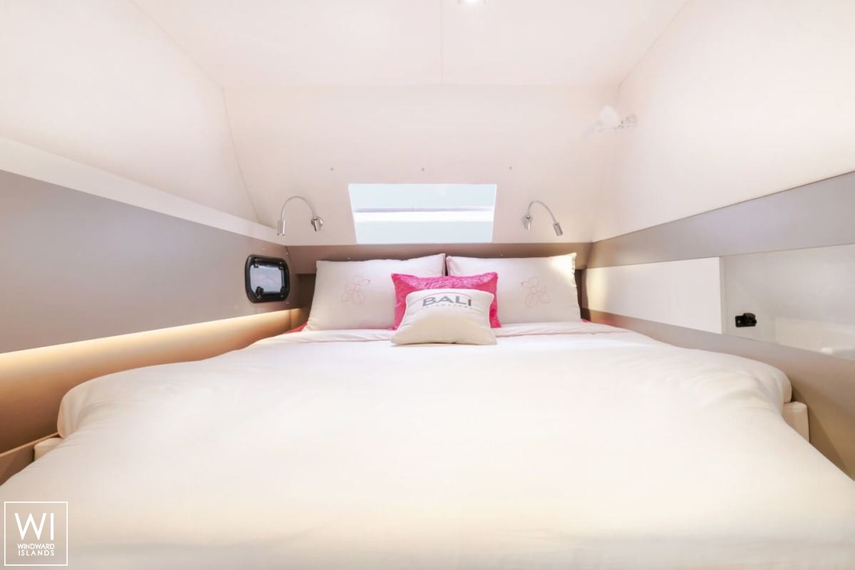 Bali 4.3 MY Catana Catamaran Interior 1