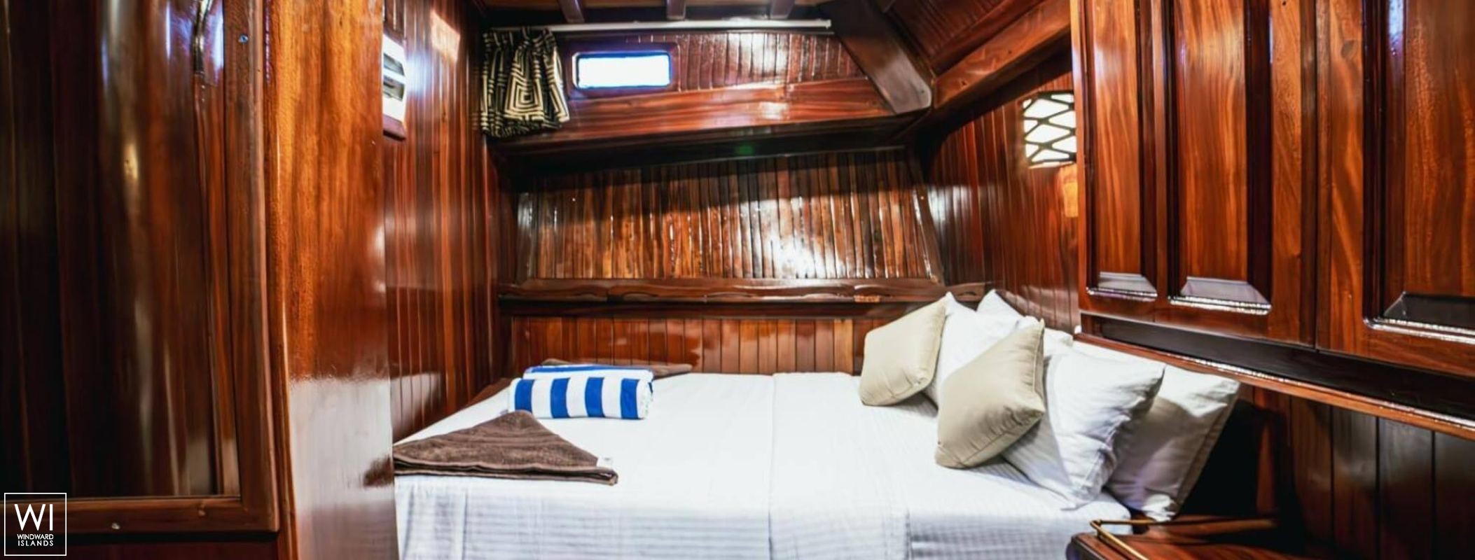 Akoya Pearl    Gulet 30m Interior 11