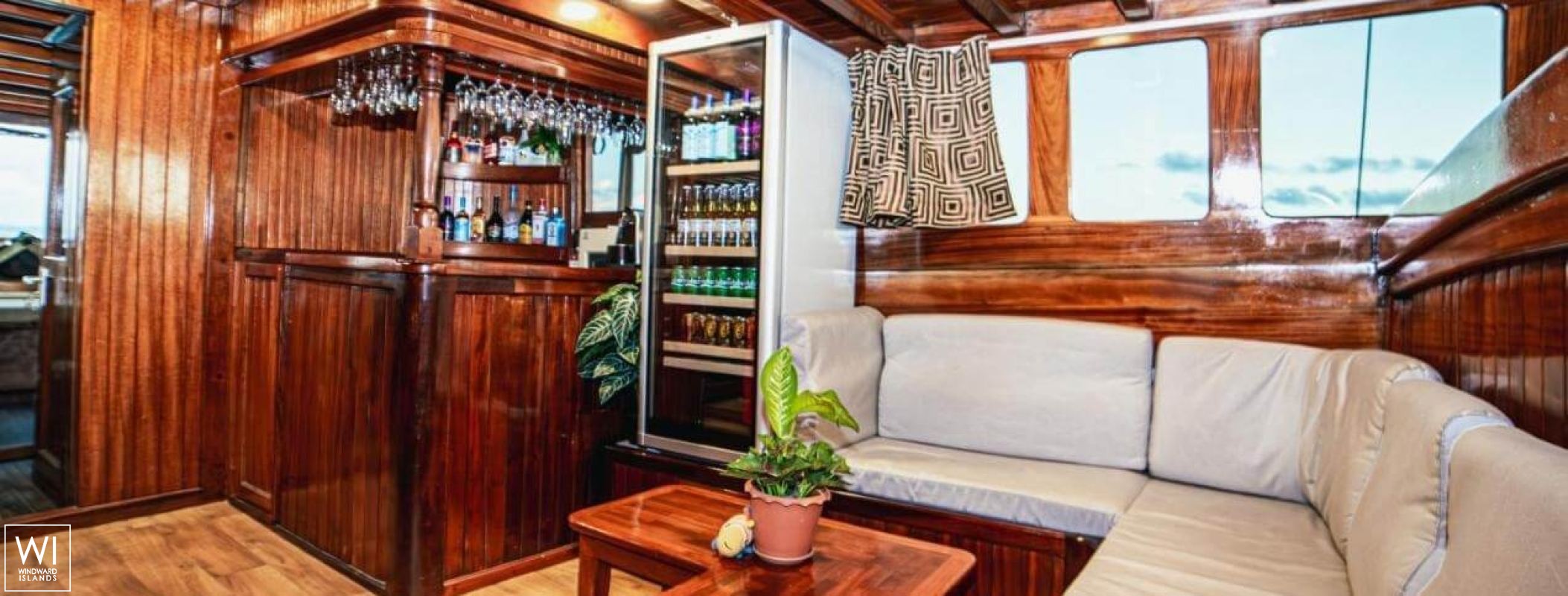 Akoya Pearl    Gulet 30m Interior 13