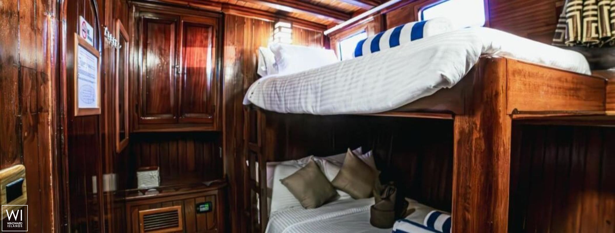 Akoya Pearl    Gulet 30m Interior 14