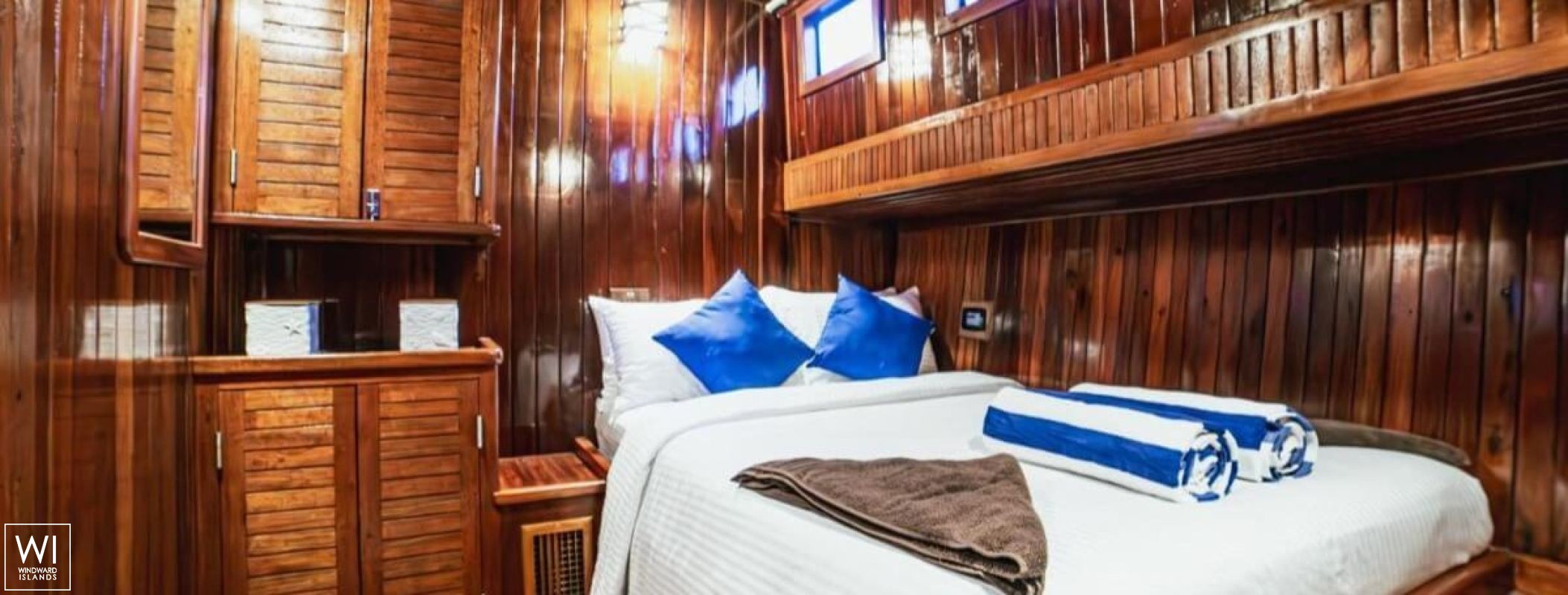 Akoya Pearl    Gulet 30m Interior 15