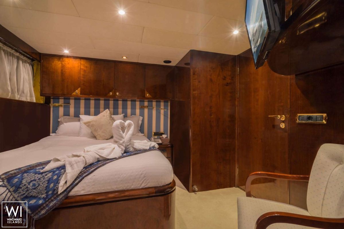 XANADU of LONDON  Moonen 34m Yacht Interior 4