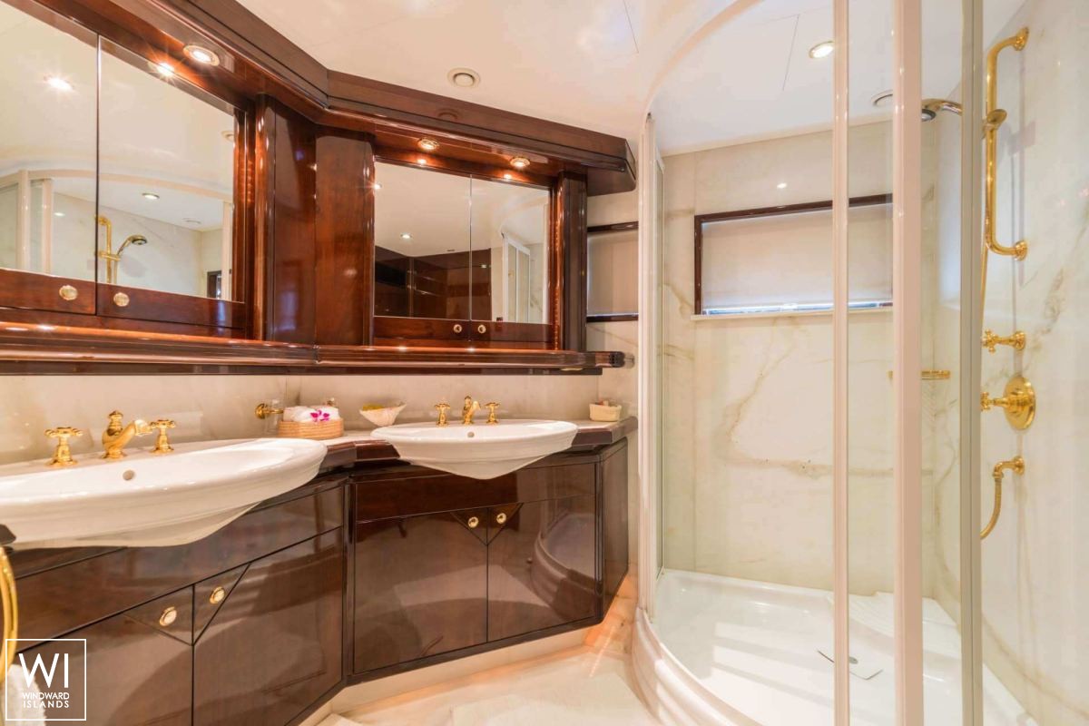 XANADU of LONDON  Moonen 34m Yacht Interior 7