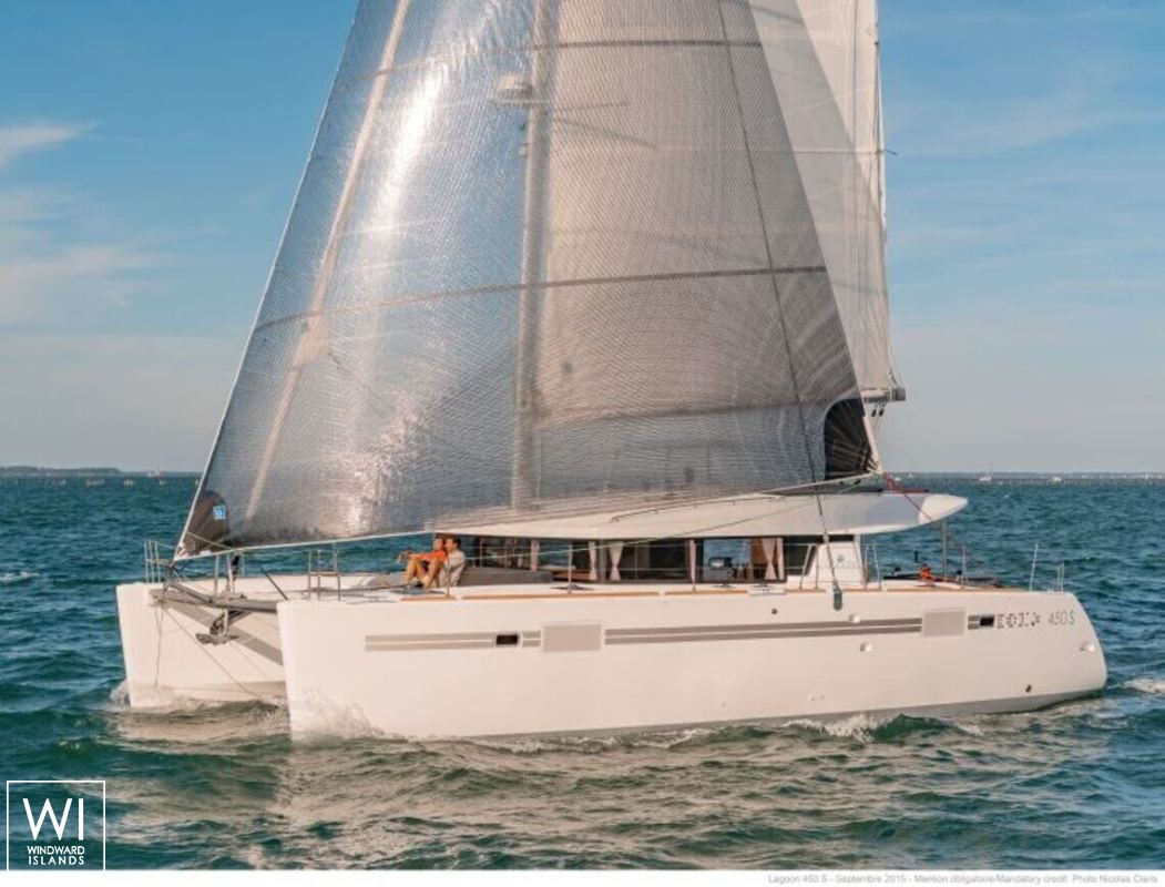 Lagoon 450S exterior