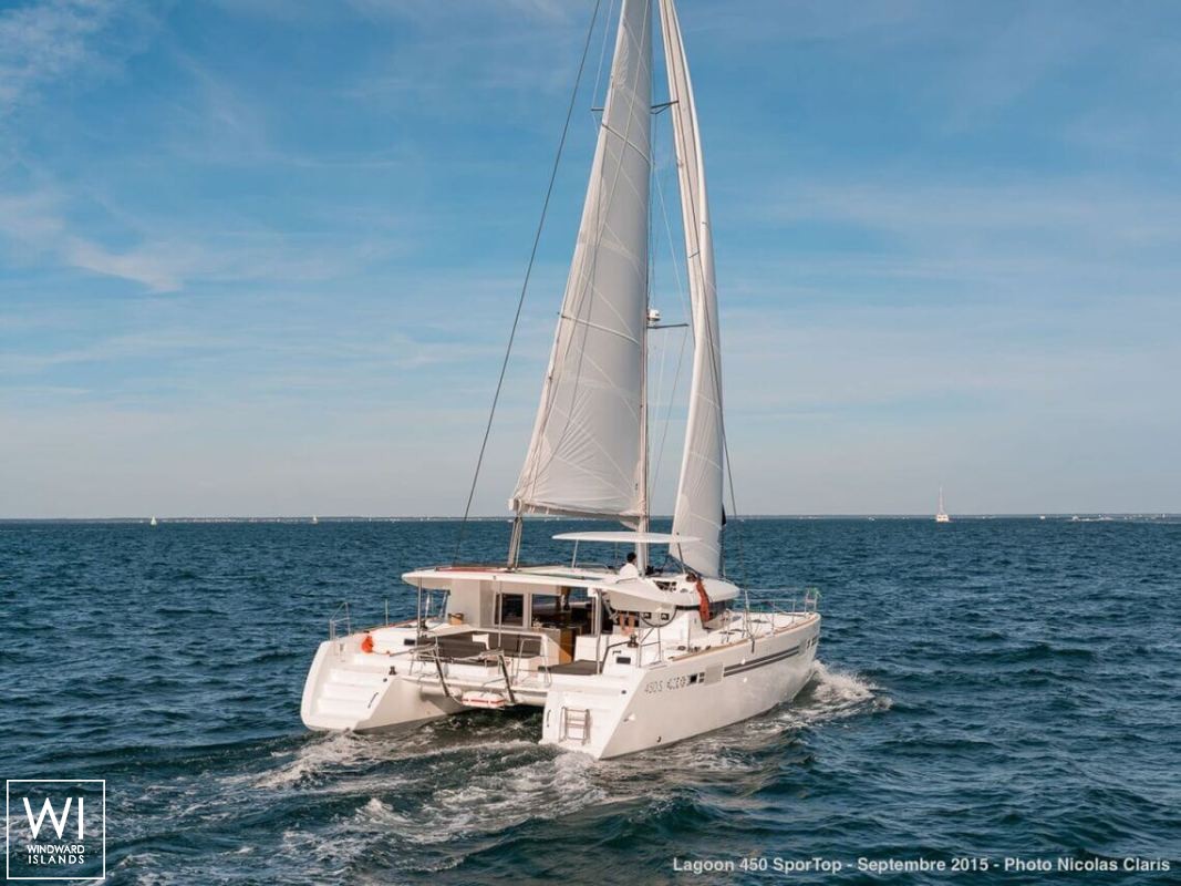 Lagoon 450S exterior