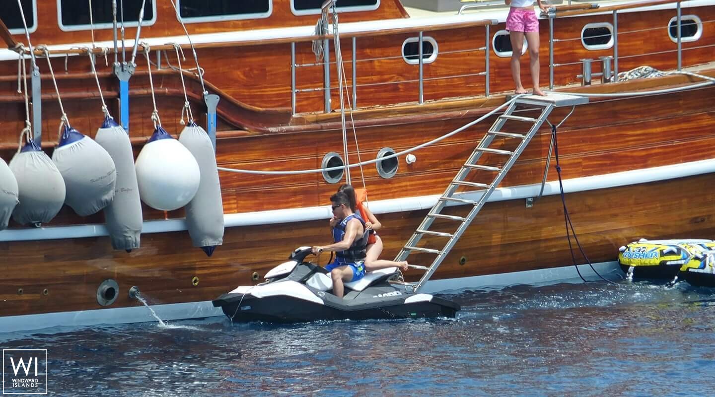 KAPTAN MEHMET BUGRA   Gulet 34M Exterior 11