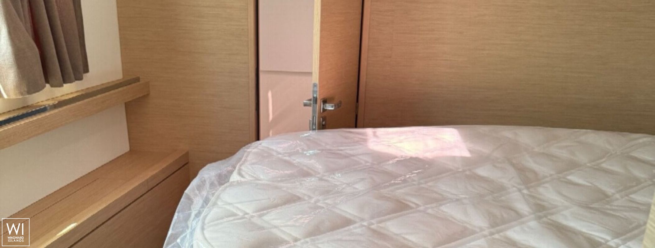 Tanna 47 Fountaine Pajot Interior 8