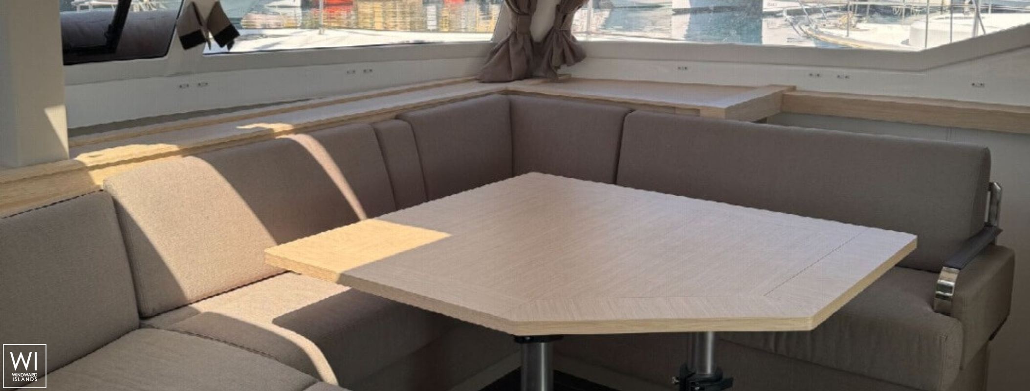 Tanna 47 Fountaine Pajot Interior 11