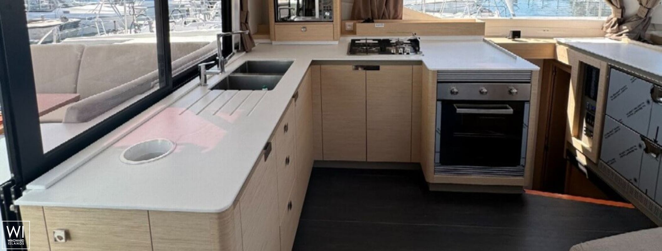 Tanna 47 Fountaine Pajot Interior 16