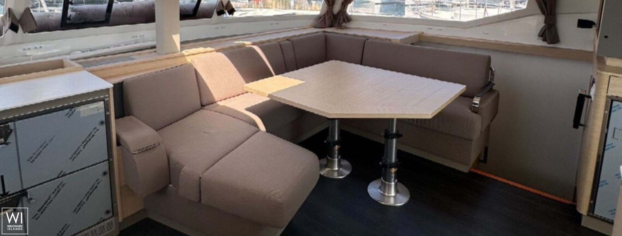 Tanna 47 Fountaine Pajot Interior 18