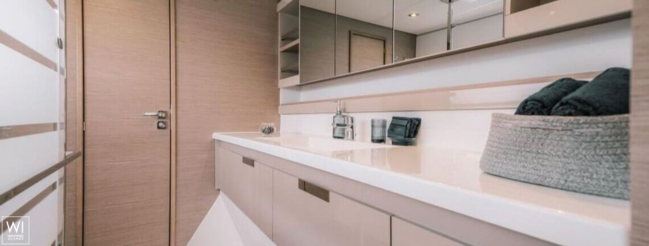 Tanna 47 Fountaine Pajot Interior 5