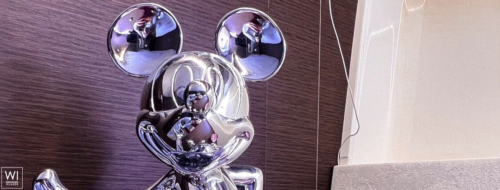 Romy One  Jeanneau Prestige 680 Interior 1