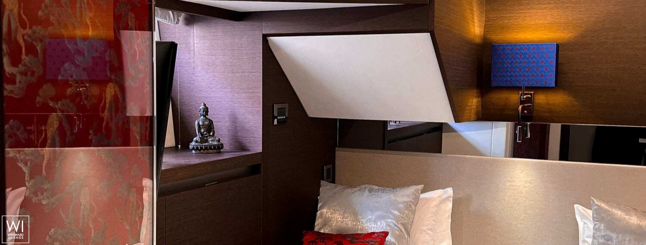 Romy One  Jeanneau Prestige 680 Interior 1