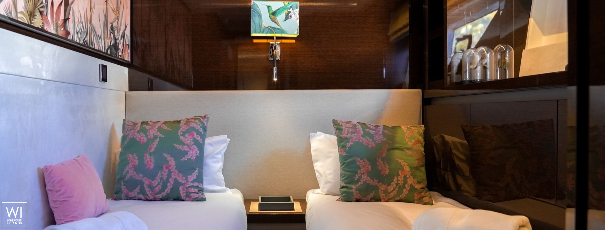 APOLLONIA  Jeanneau Prestige 680 Interior 23