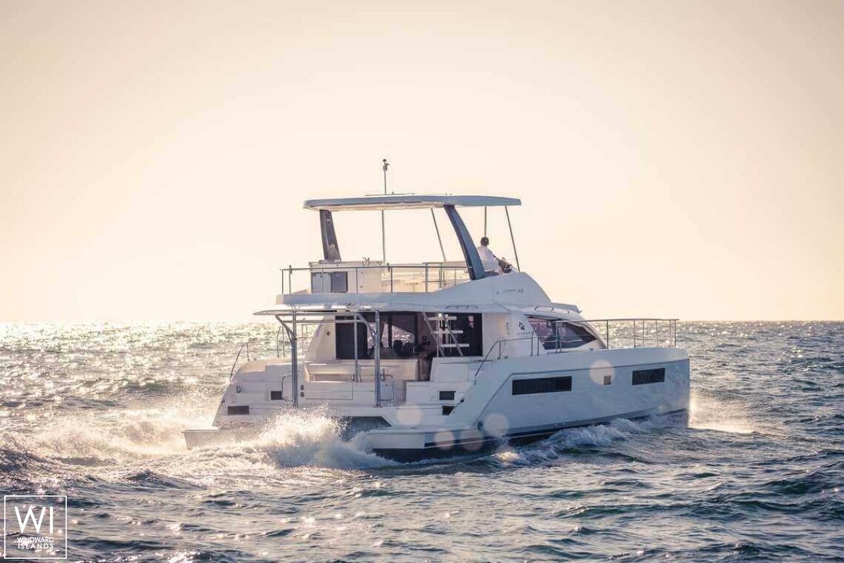 New horizon  Robertson & Caines Leopard Power 43 Exterior 7