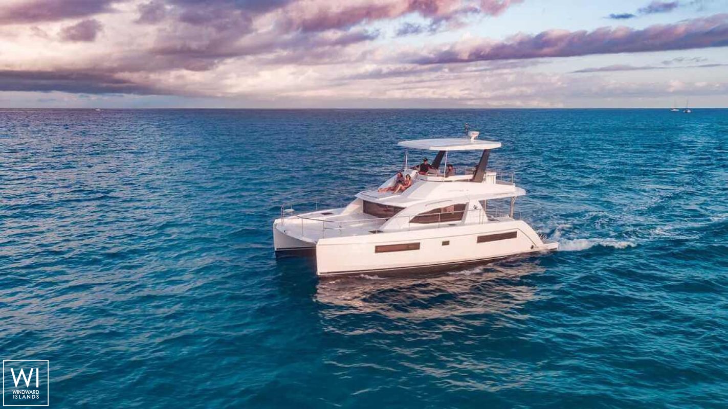 New horizon  Robertson & Caines Leopard Power 43 Exterior 2