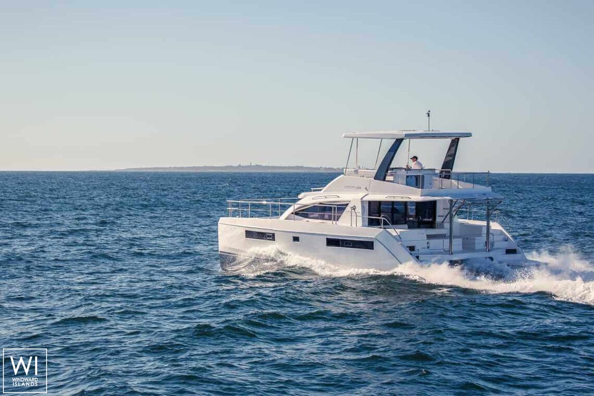 New horizon  Robertson & Caines Leopard Power 43 Exterior 8