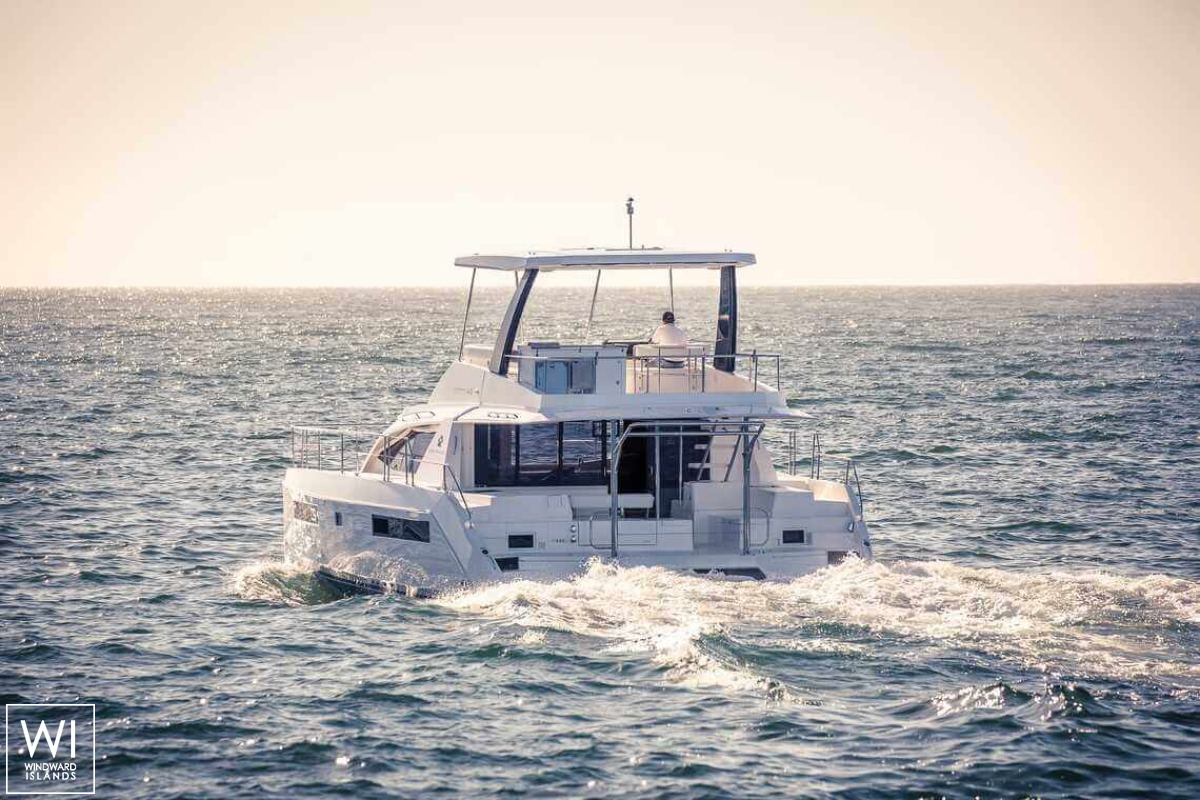 New horizon  Robertson & Caines Leopard Power 43 Exterior 9