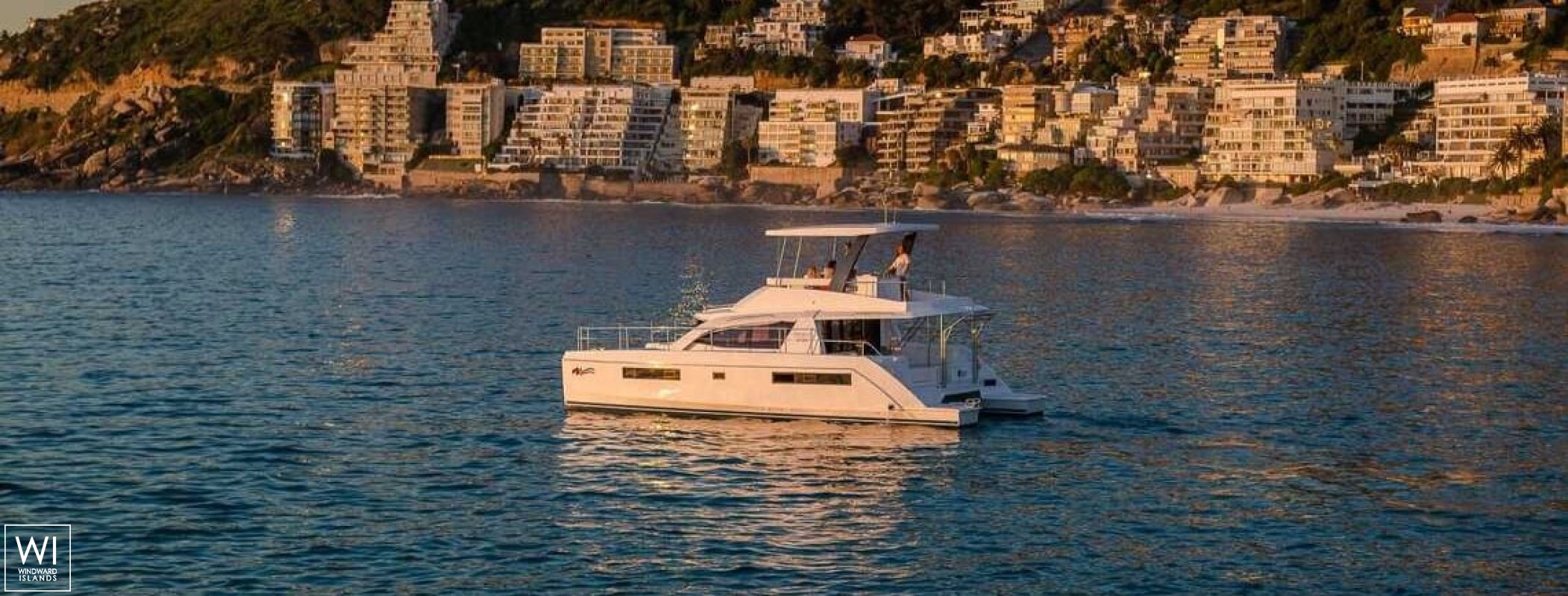 New horizon  Robertson & Caines Leopard Power 43 Exterior 5